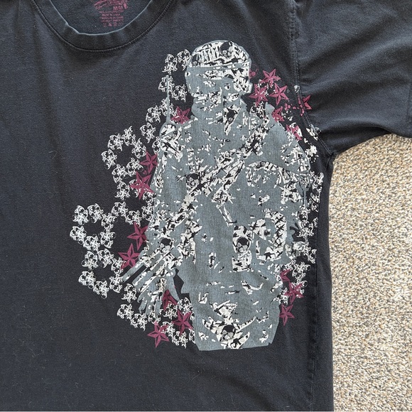 Y2K Grunge Black & Red Graphic Mens Tshirt - Picture 4 of 6